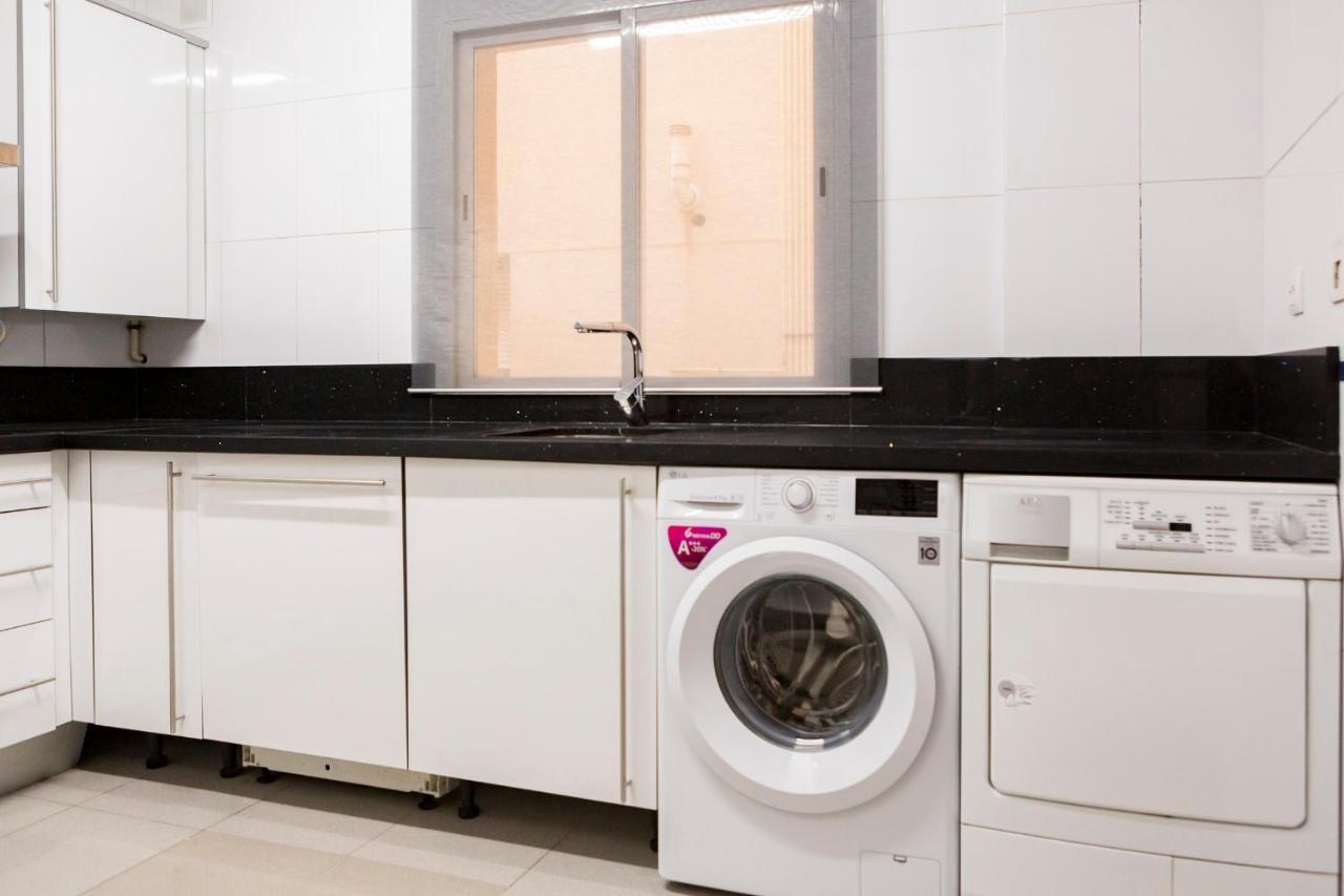 Apartamento Malaga Jalonアパートメント エクステリア 写真